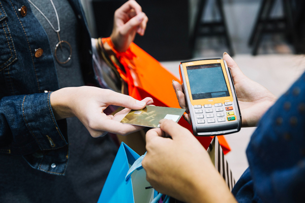 Carte di debito in materiale biodegradabile